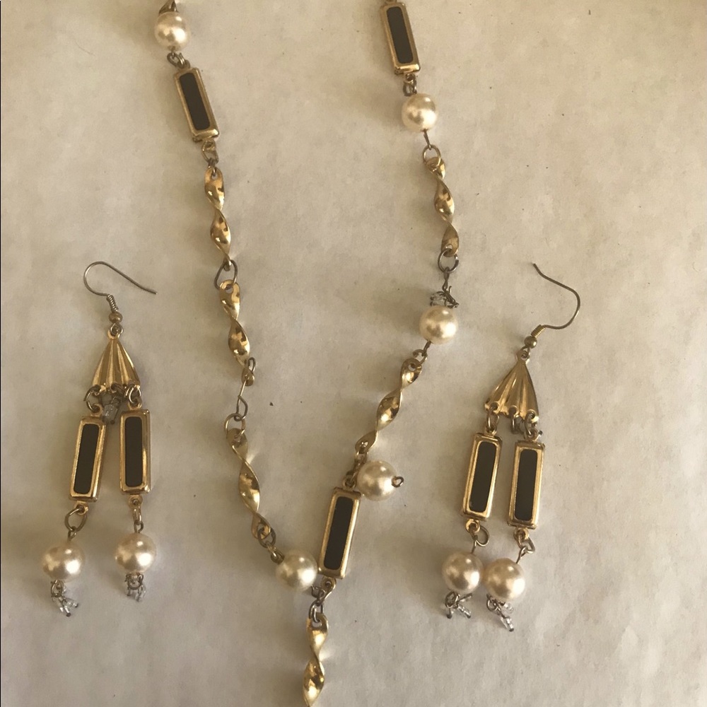 Necklace set